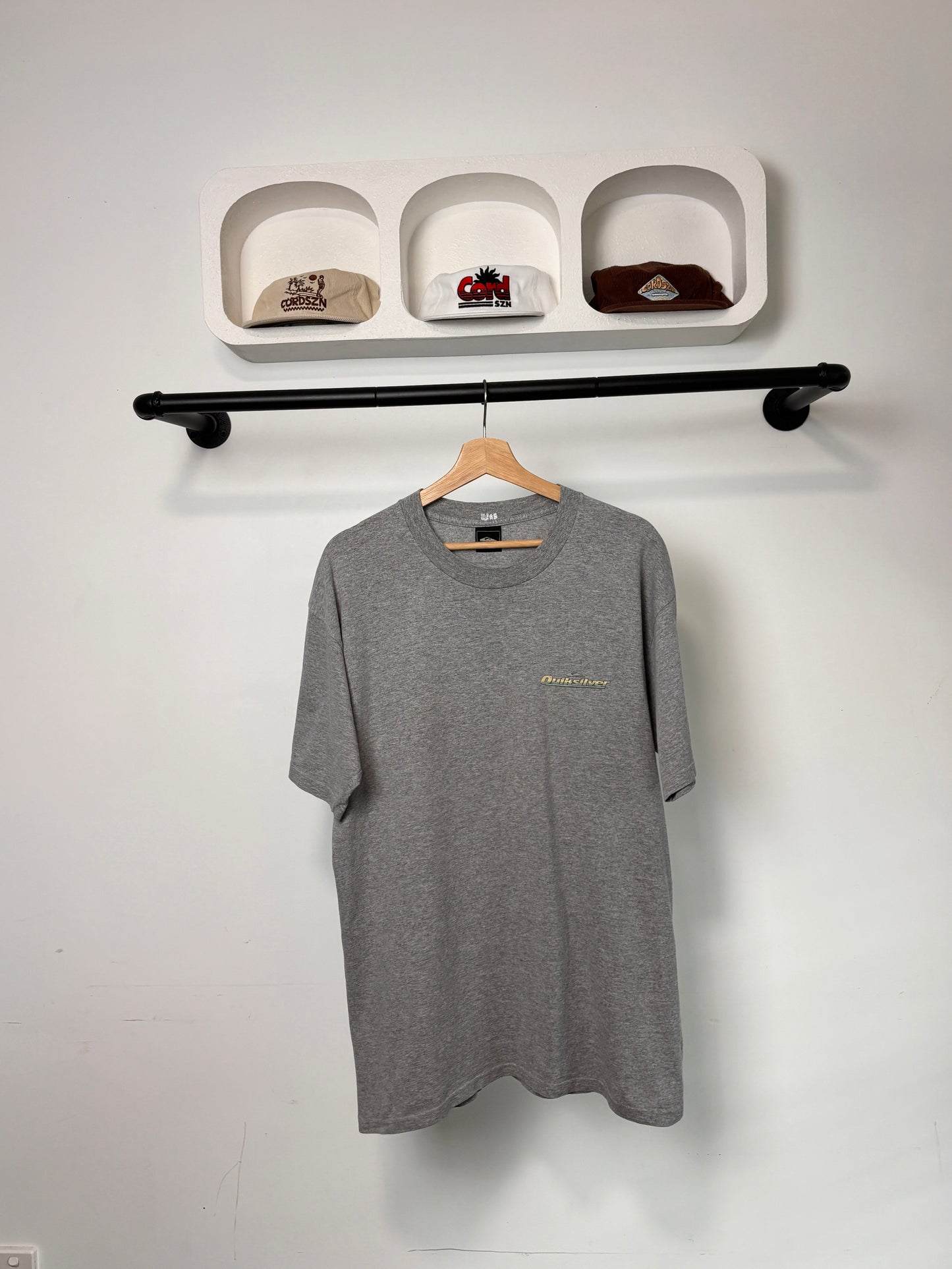 VINTAGE QUIKSILVER TEE GREY