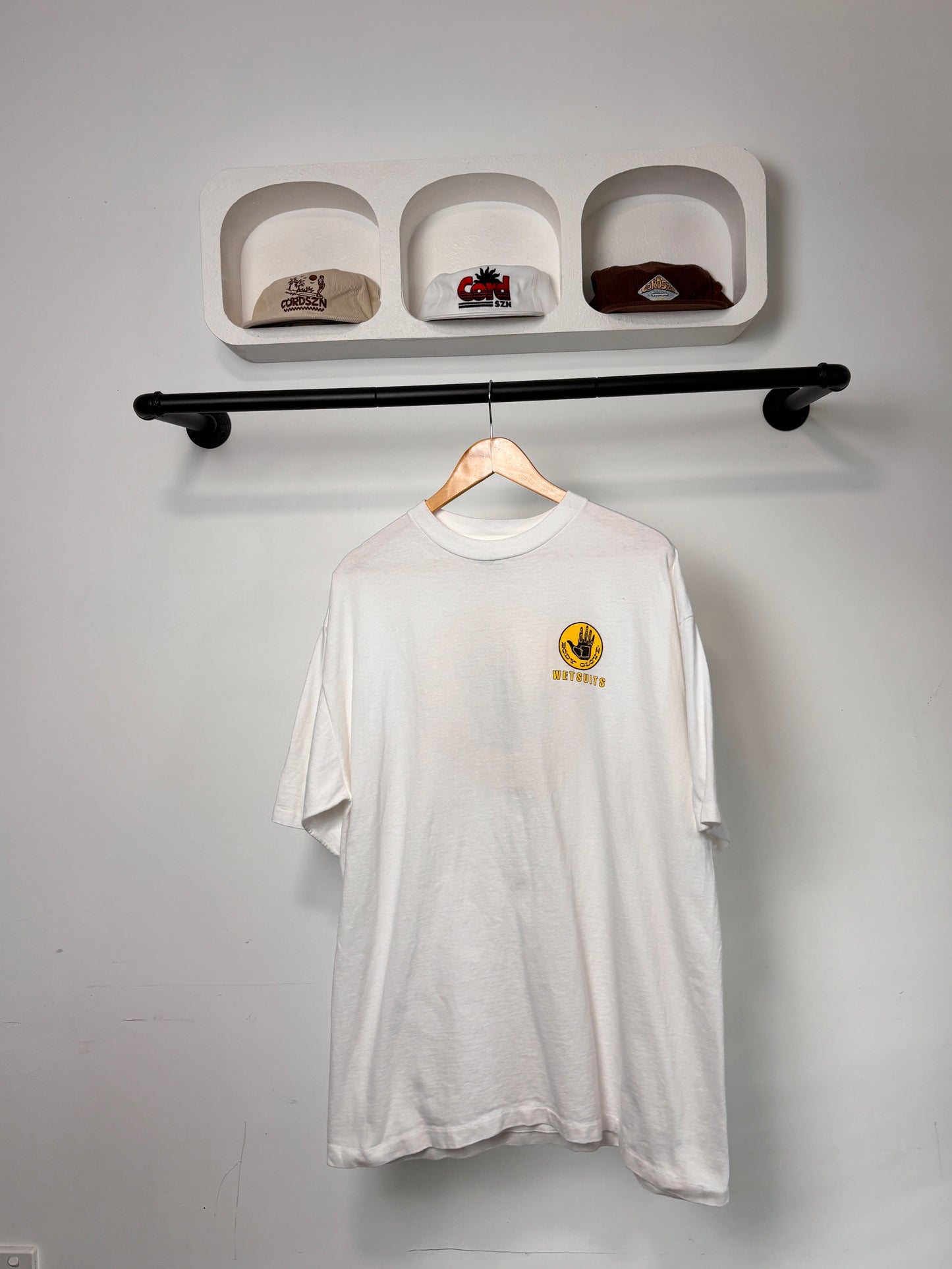 VINTAGE BODY GLOVE WETSUITS TEE WHITE