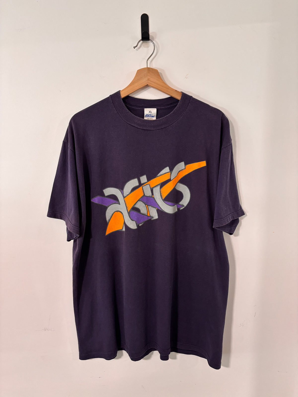 VINTAGE ASICS TEE