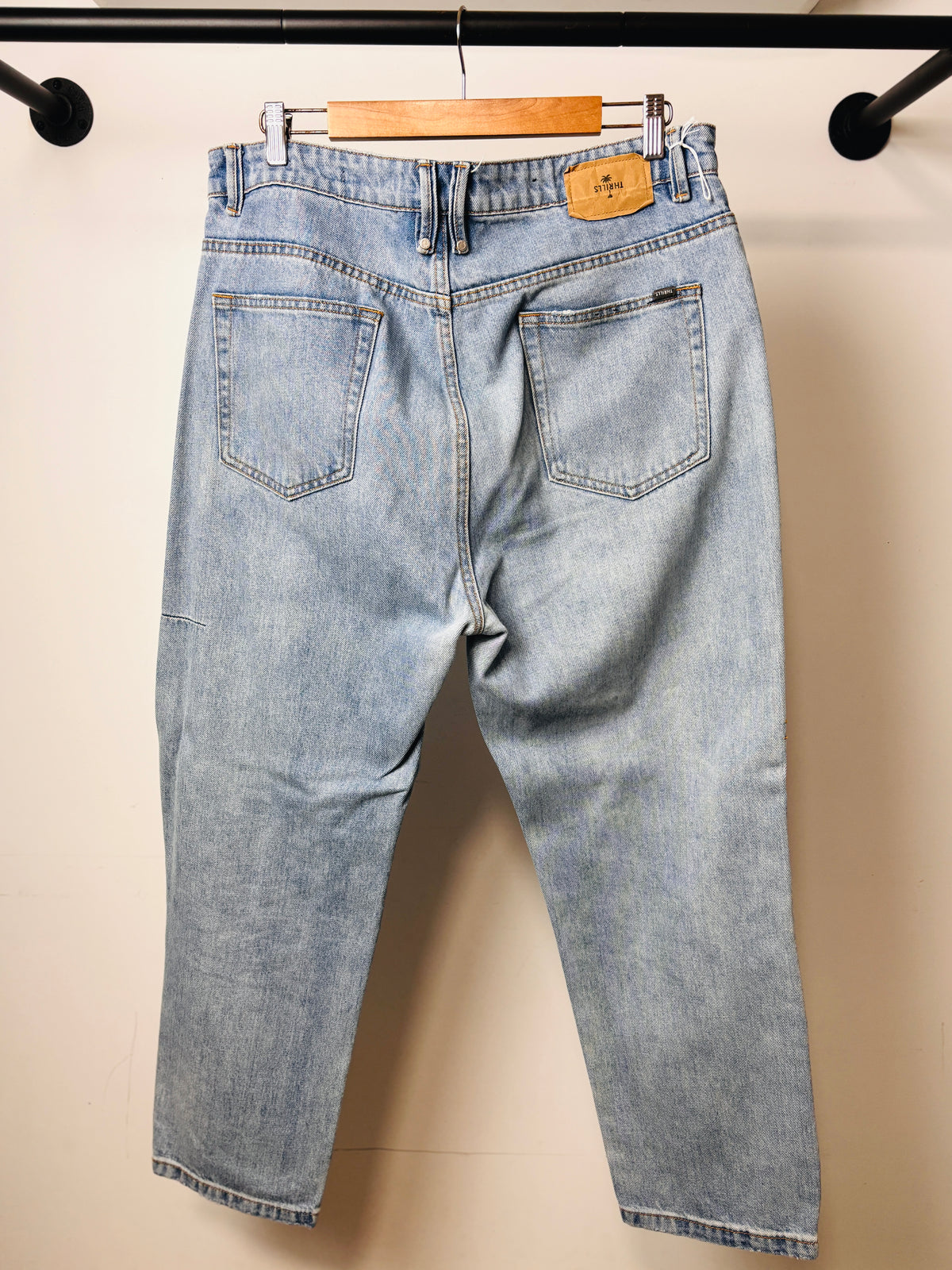 MODERN THRILLS SLACKER DENIM
