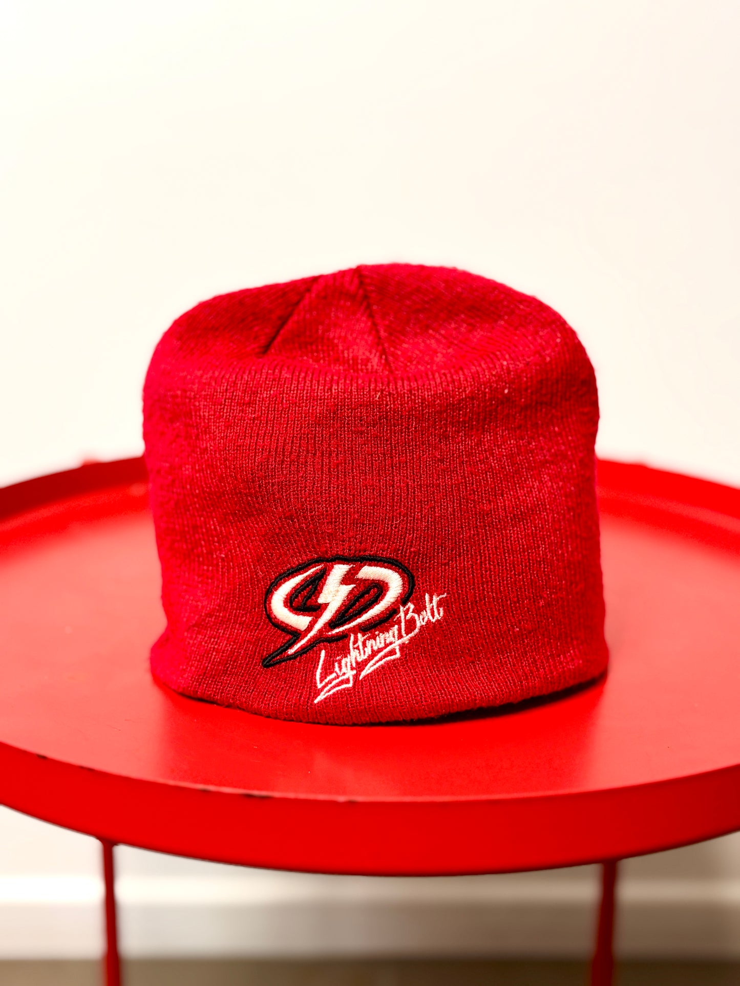 Y2K LIGHTNING BOLT BEANIE RED