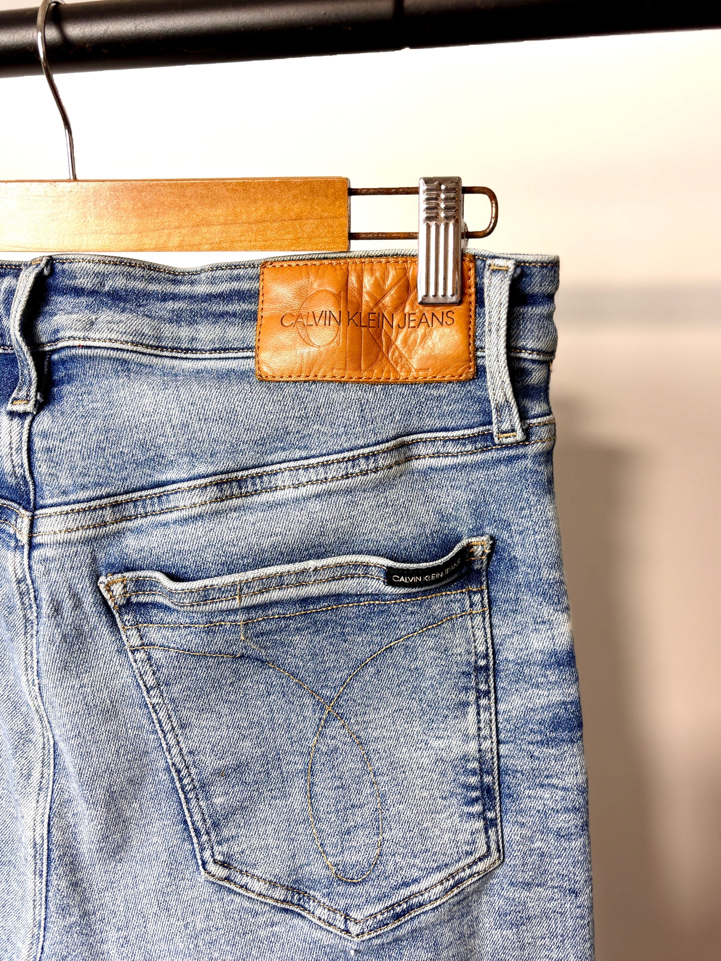 MODERN CALVIN KLEIN DENIM SKINNY JEANS