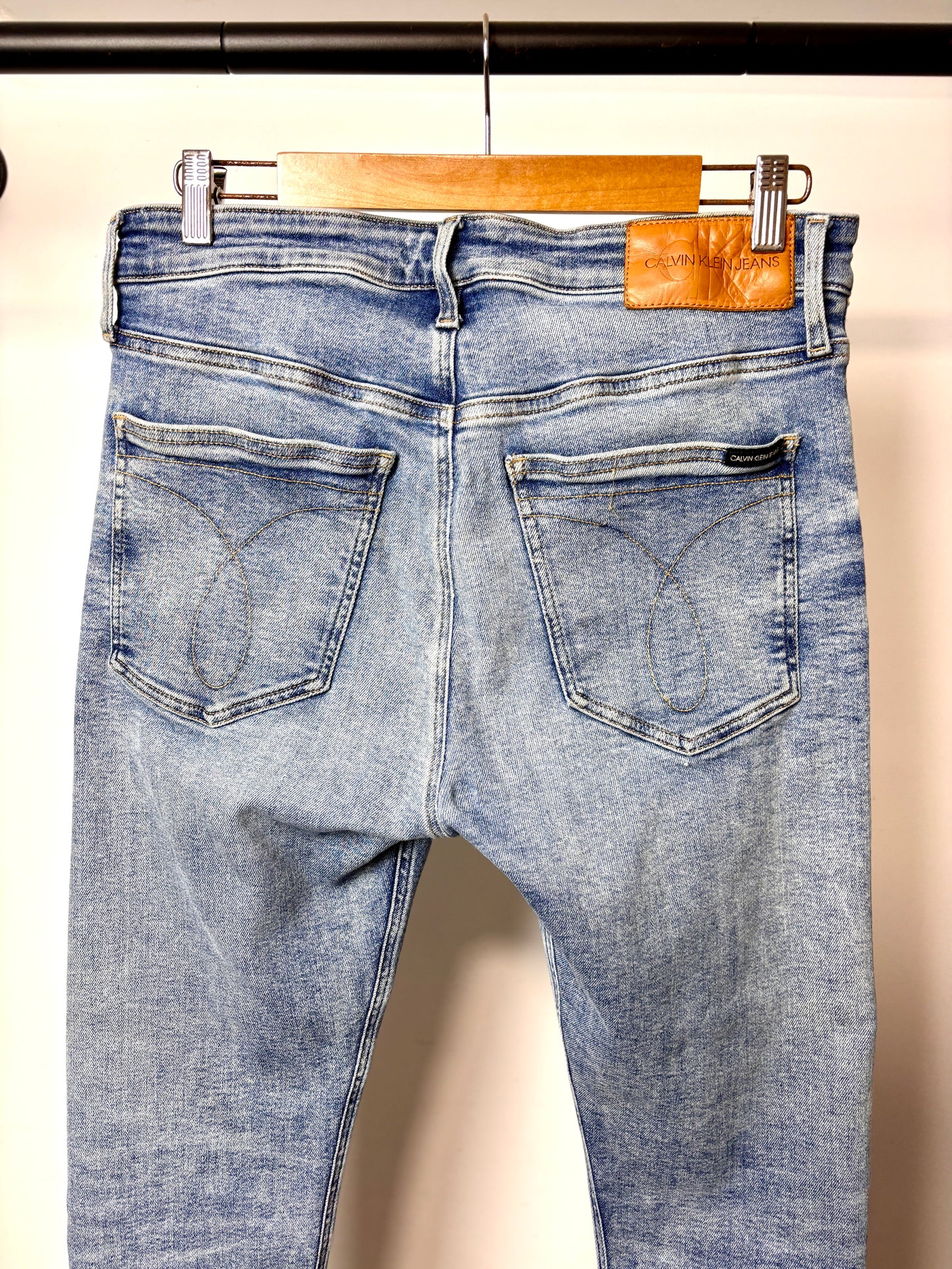 MODERN CALVIN KLEIN DENIM SKINNY JEANS
