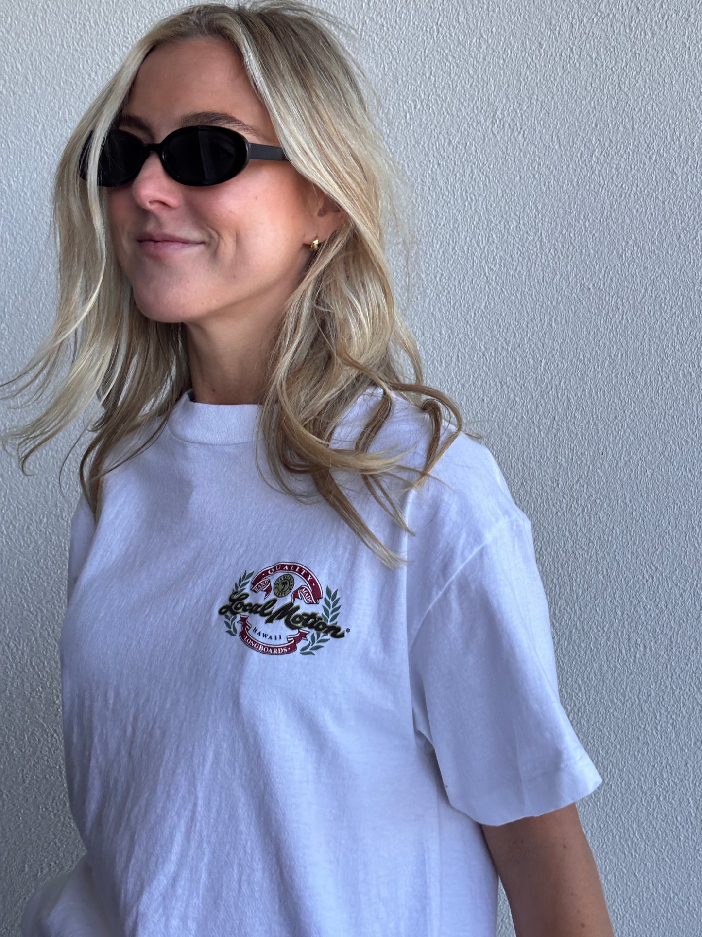 VINTAGE LOCAL MOTION LONGBOARDS TEE WHITE