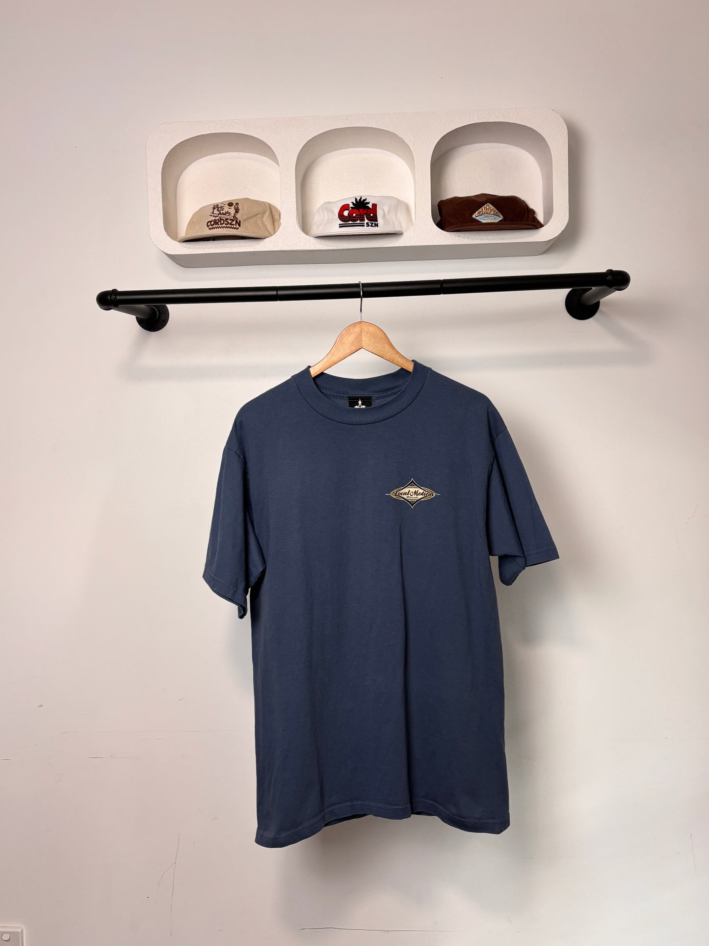 VINTAGE LOCAL MOTION HAWAII TEE NAVY