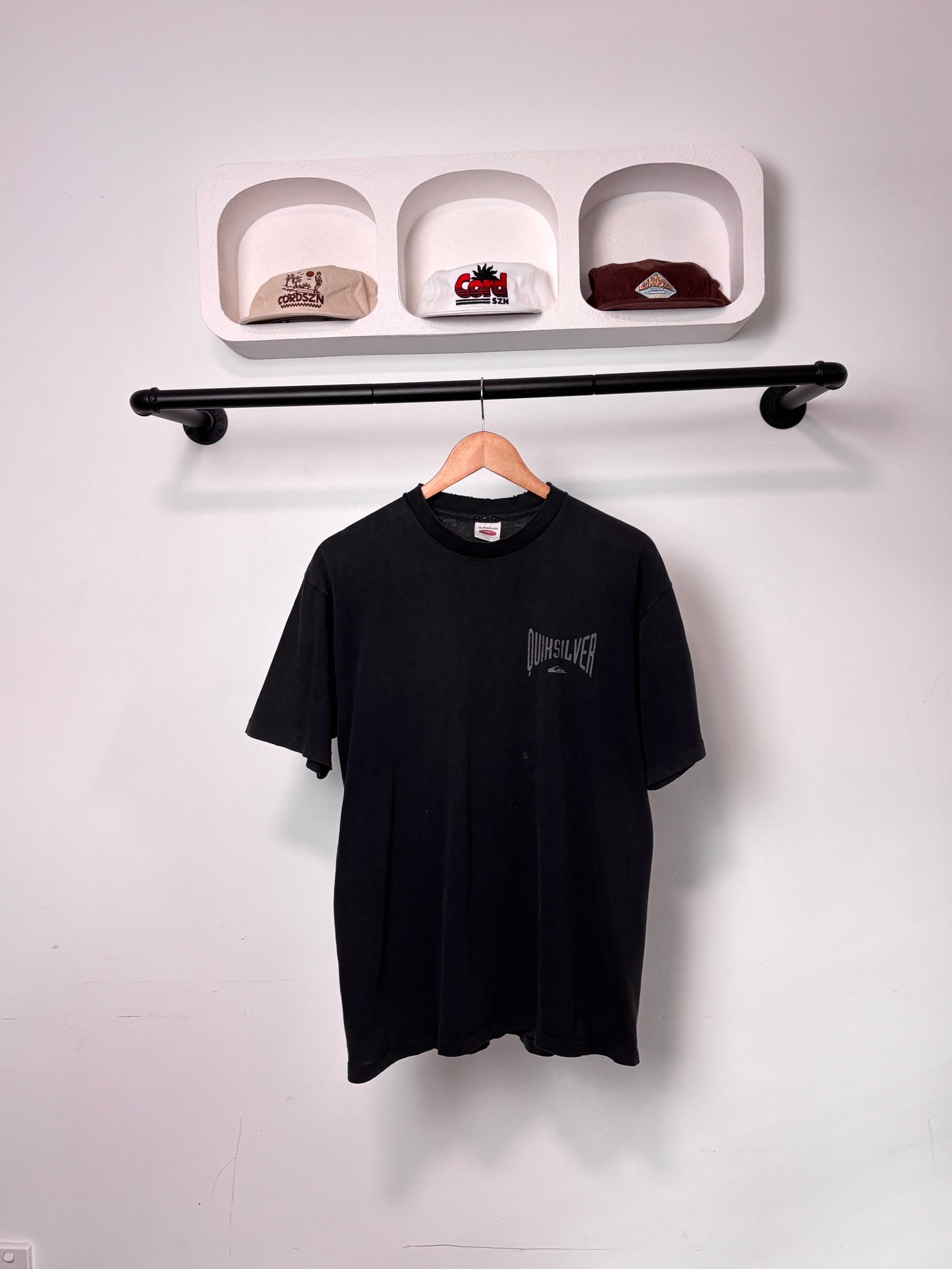 VINTAGE QUIKSILVER TEE BLACK