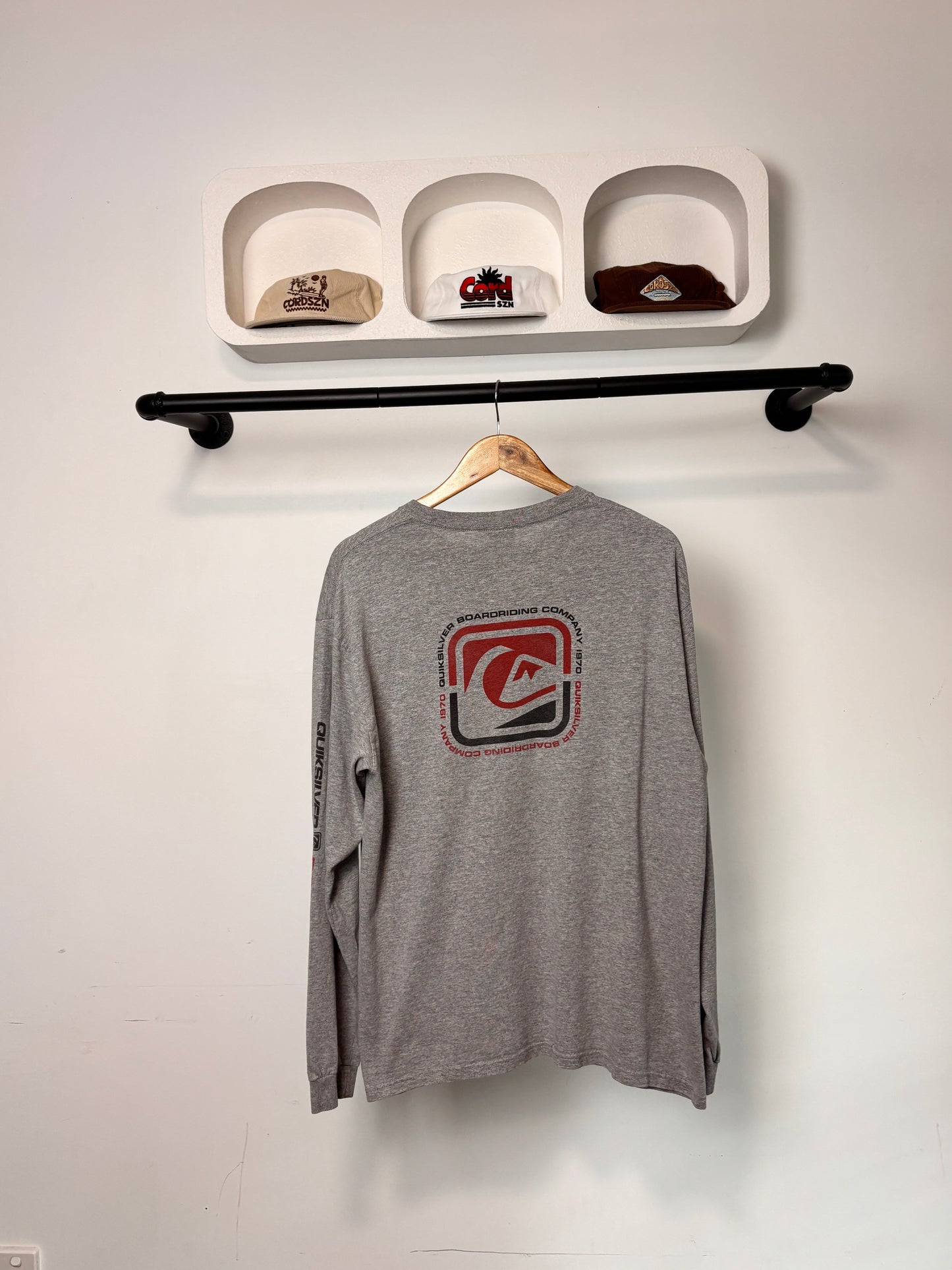Y2K QUIKSILVER BOARDRIDING LONGSLEEVE GREY