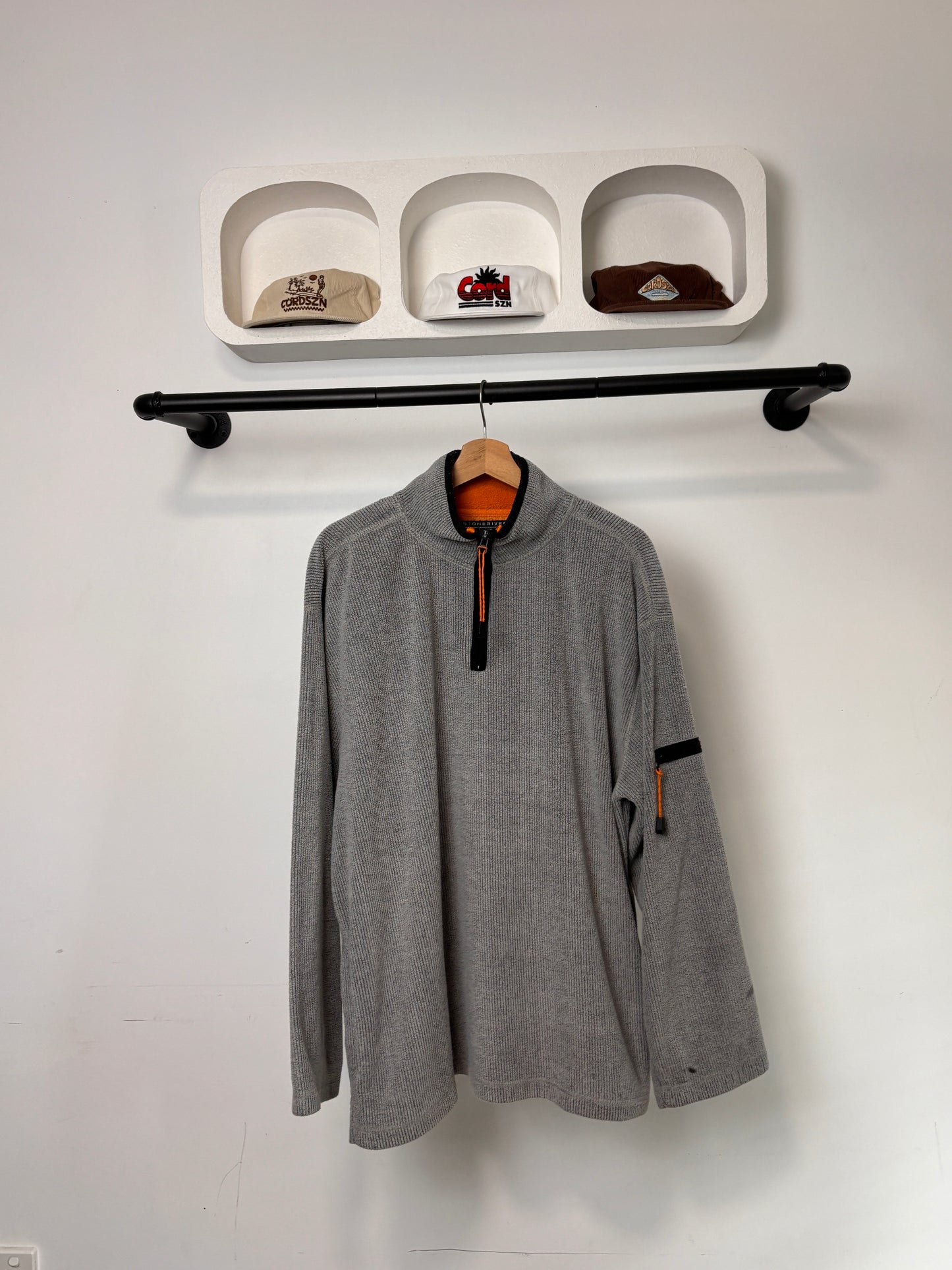 MODERN STONE RIVER ¼ ZIP GREY