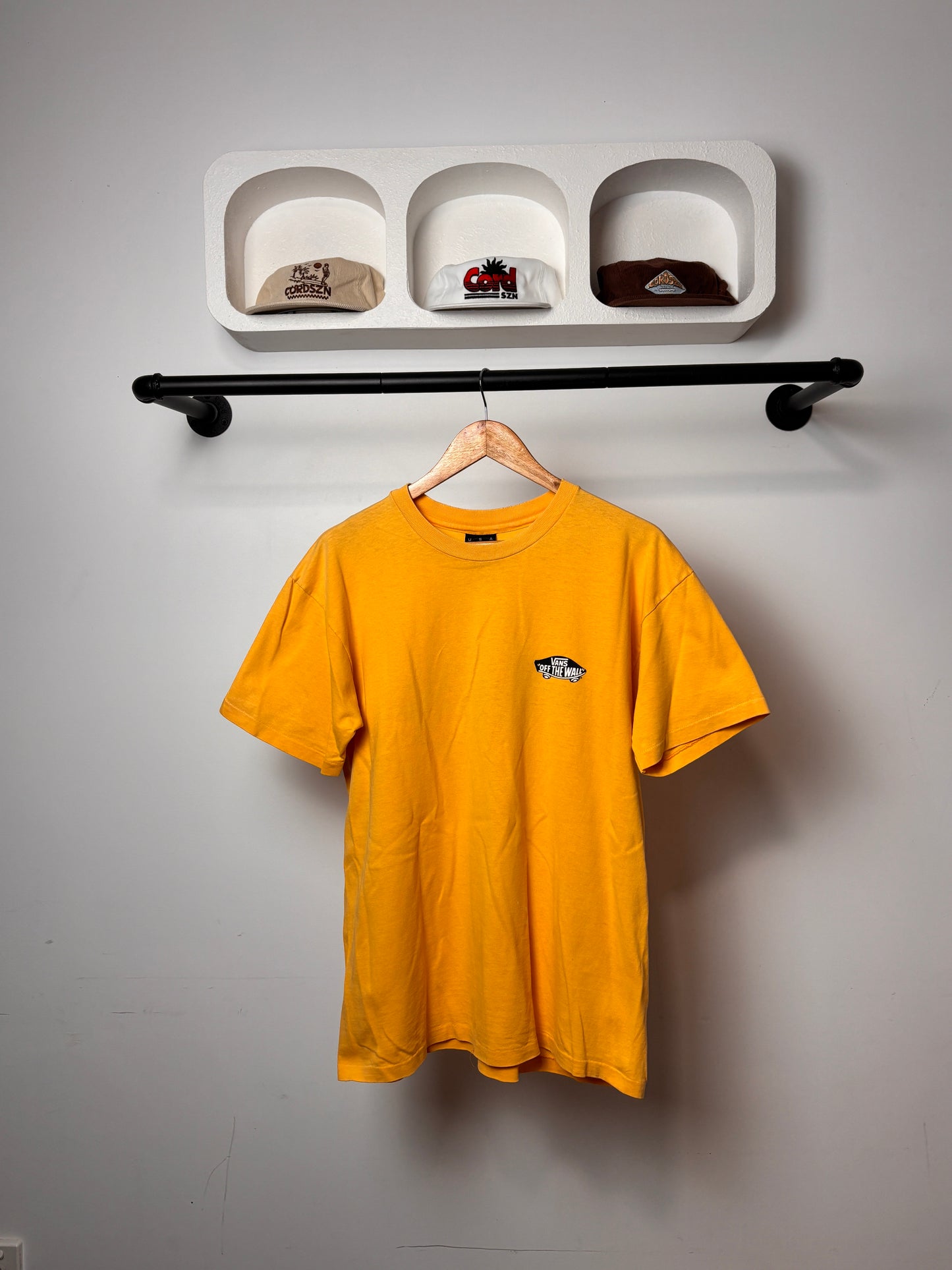VINTAGE VANS TEE YELLOW