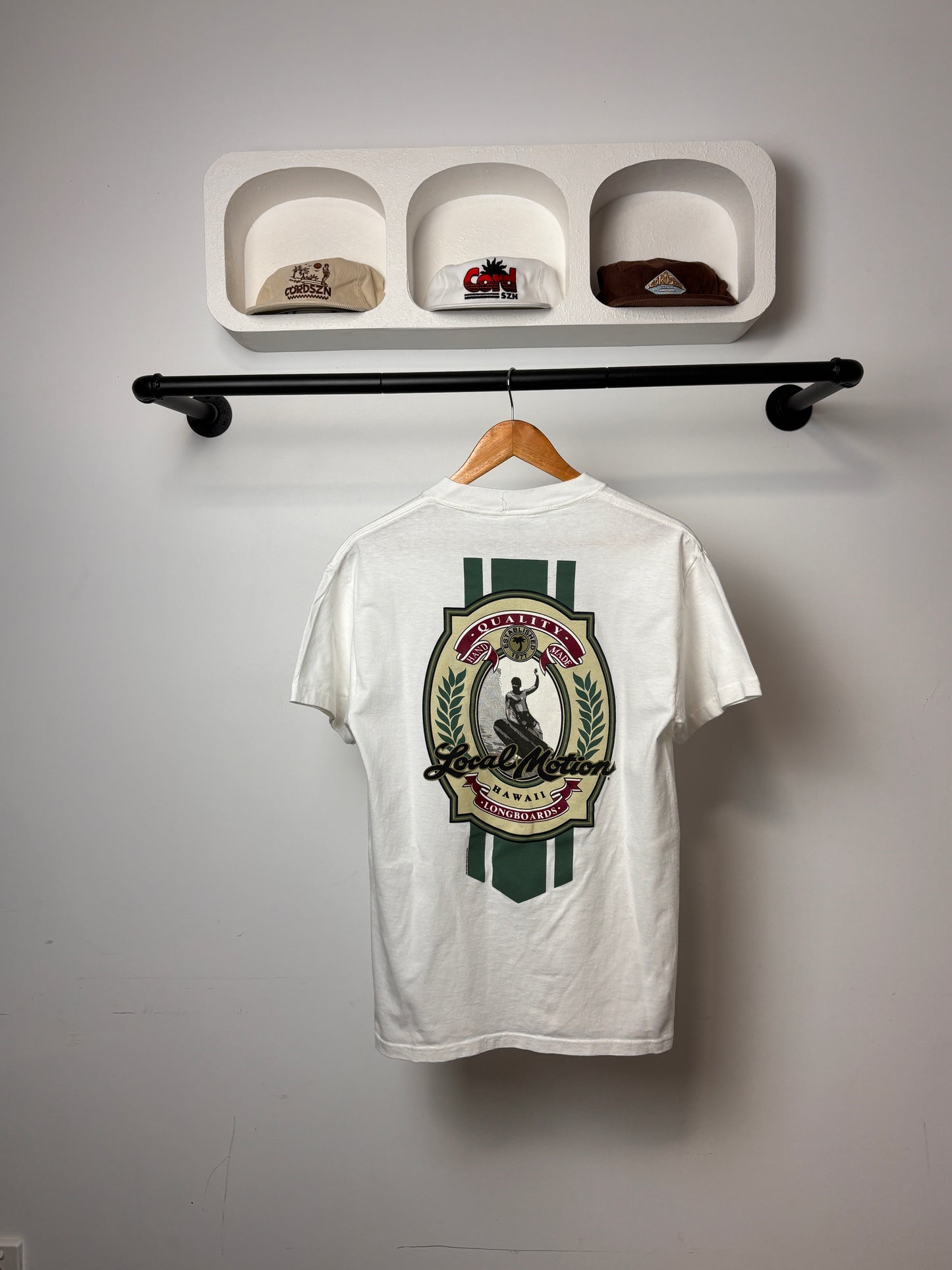 VINTAGE LOCAL MOTION LONGBOARDS TEE WHITE